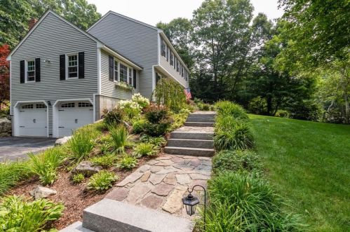 5 Arrowhead Dr, Concord, NH 03304-5013