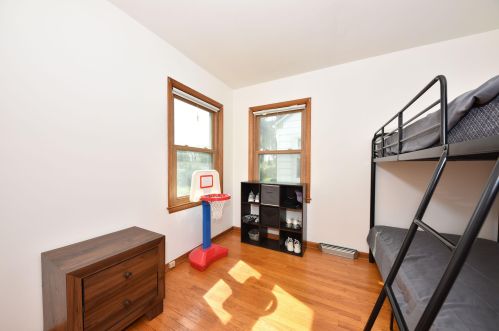 4572 70th St, Milwaukee WI  53218-5407 exterior