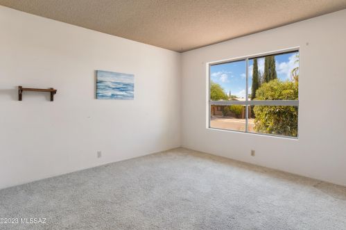 1401 Brown Ave, Tucson AZ 85710-3174 exterior