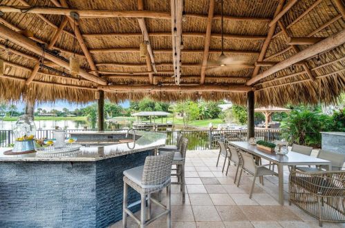 926 38 Ct, Boynton Beach FL 33435-8530 exterior