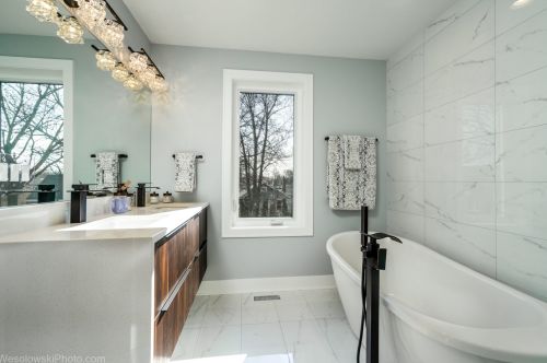 5520 Luna Ave, Chicago IL  60630-1312 exterior