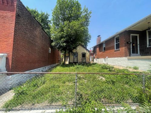 2619 Michigan Ave, Saint Louis, MO 63118-1213