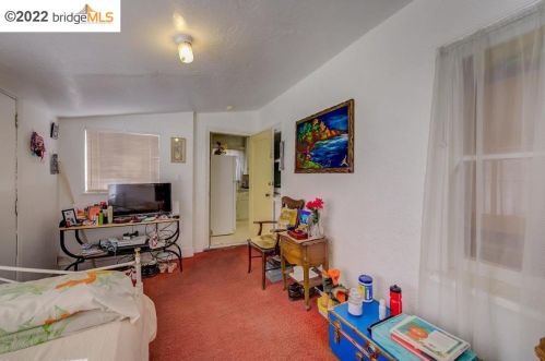 1336 Derby St, Berkeley CA 94703-1968 exterior