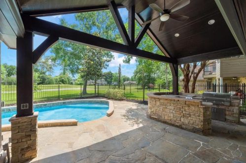 19119 Match Play Dr, Humble TX 77346-6190 exterior