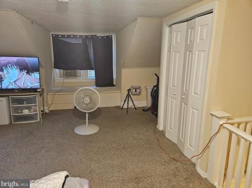 36 Maple Ave, Trenton NJ 08618-3401 exterior