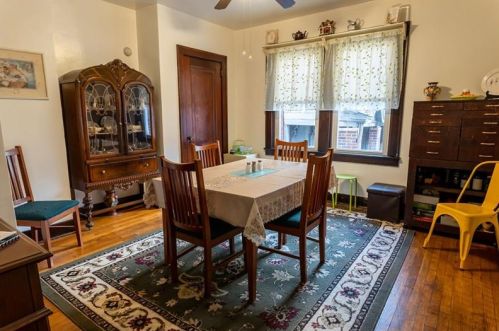 222 39 St, Pittsburgh PA 15201-1834 exterior