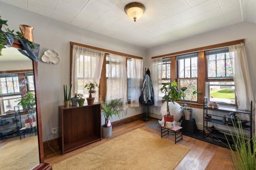 3239 7th St, Milwaukee, WI 53212-0019