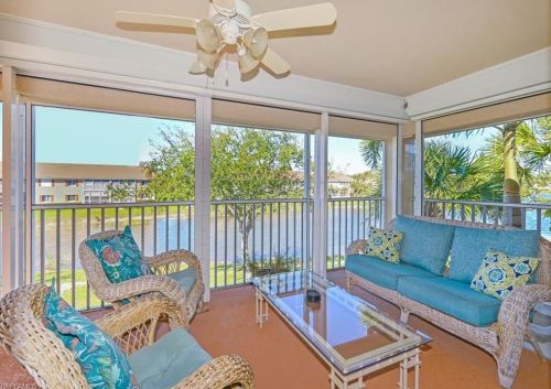 6809 Sterling Greens Dr, Naples, FL 34104-5727