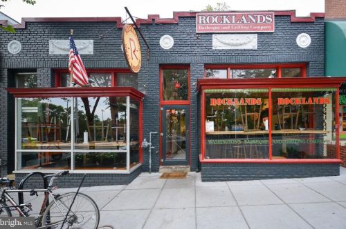 3921 W St, Washington DC  20007-1775 exterior