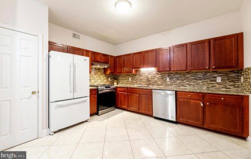 99 Frst Dr, Piscataway NJ 08854-2276 exterior