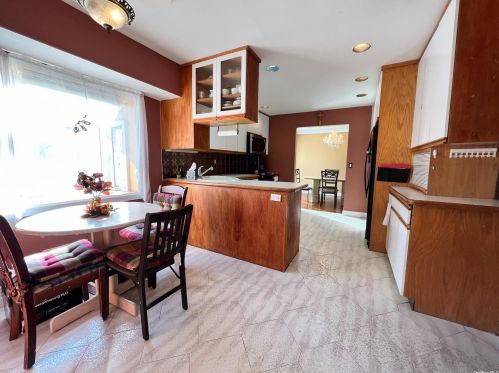 14 Arrowood Ln, Huntington Station NY 11747-1544 exterior