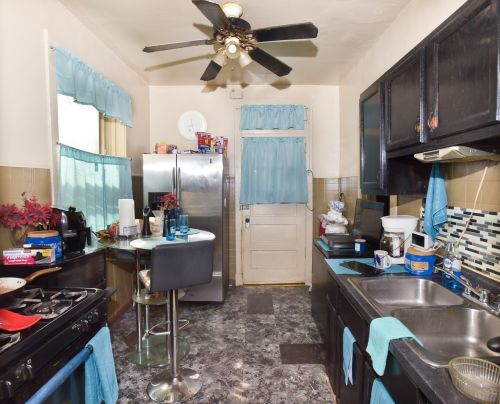 8034 Harvard Ave, Chicago IL 60628-6509 exterior