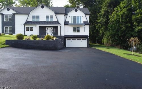 37 Overlook Ave, Paterson NJ 07508-2570 exterior