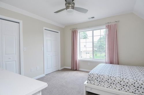 41 Windermere Vlg Rd, Ellington CT exterior