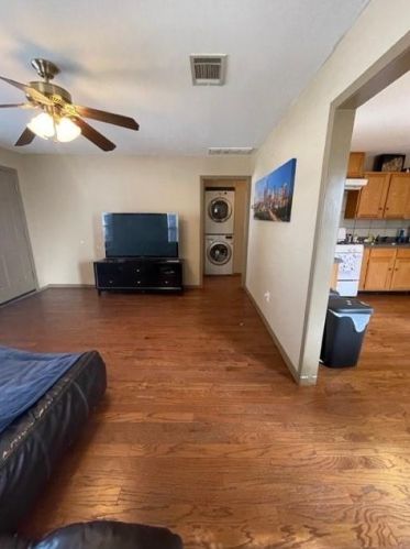 2107 22nd St, Austin TX  78722-2423 exterior