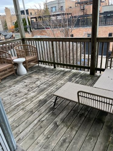 3746 Magnolia Ave, Chicago IL 60626-5305 exterior