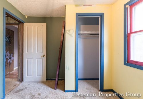 1121 Wilson Ct, Meskegon MI 49441-5150 exterior