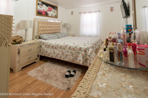 56 1st St, Perth Amboy NJ 08861-4333 exterior