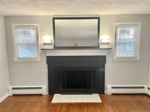 258 Bassett St, New Britain CT  06051-3438 exterior