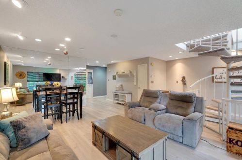 10421 Corbeil Dr, Saint Louis MO  63146-5911 exterior