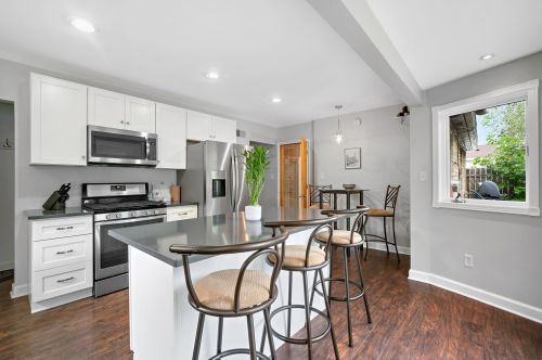 3260 95, Milwaukee WI 53222-3527 exterior