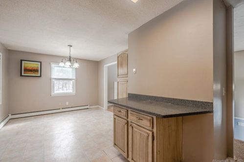 77 Moss Ave, Seymour CT 06483-3509 exterior