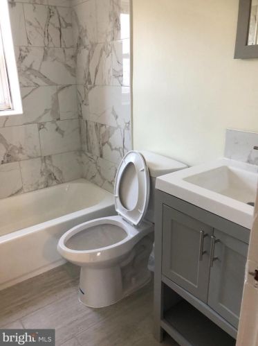 73 Elmira St, Washington DC 20032-5810 exterior