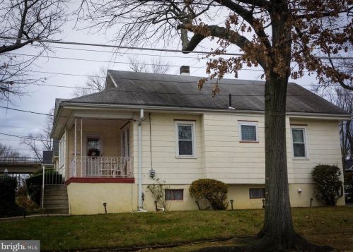 92 Chestnut Ave, Camden, NJ 08109-2505