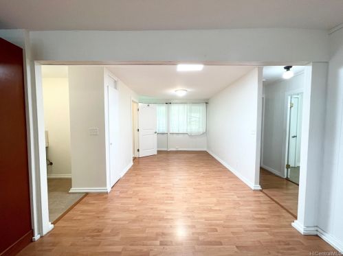 1601 Kealia Dr, Honolulu HI 96817-2077 exterior