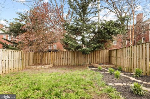 3809 Elbert Ave, Alexandria VA 22305-2042 exterior