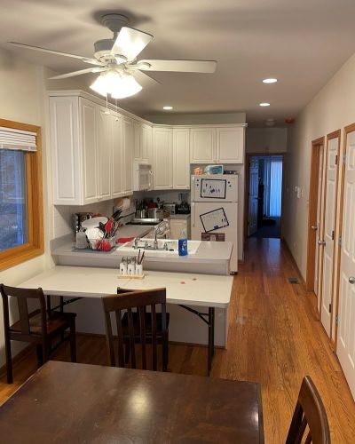 1330 Greenview Ave, Chicago IL 60626-5035 exterior