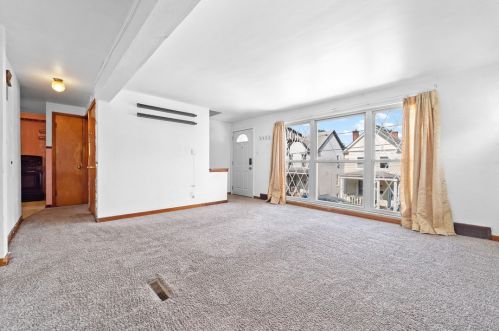 2107 Plainview Ave, Pittsburgh PA 15226-1545 exterior