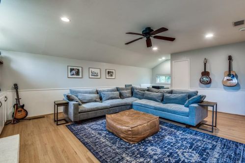 9505 Aldwick Dr, Dallas TX  75238-2629 exterior