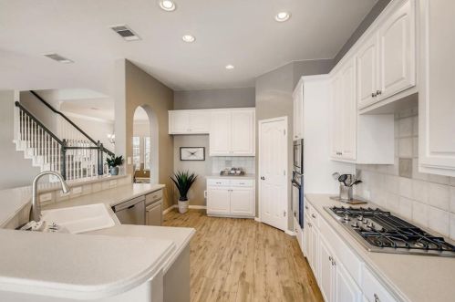 9304 Evening Primrose Path, Austin TX 78750-3546 exterior