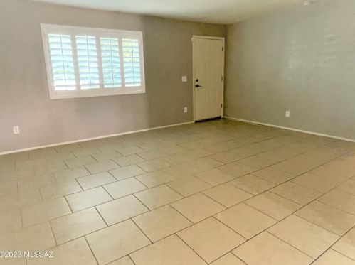 4718 Almond St, Tucson AZ  85730-4618 exterior