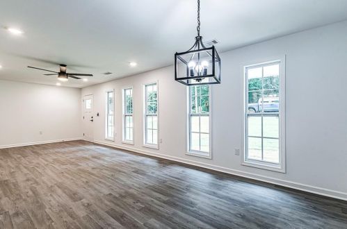 2074 Montrose Dr, Atlanta GA  30344-2355 exterior