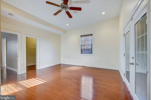 985 6th St, Philadelphia PA  19123-1405 exterior