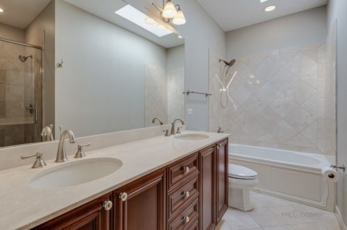 3455 Whipple St, Chicago IL 60655-2303 exterior