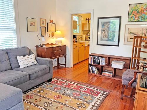 1002 44th St, Austin TX  78751-4411 exterior