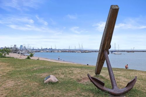 2867 Superior St, Milwaukee WI  53207-2550 exterior