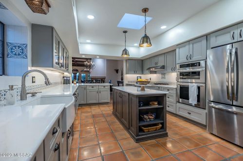 6730 Chapultapec Cir, Tucson AZ  85750-1001 exterior