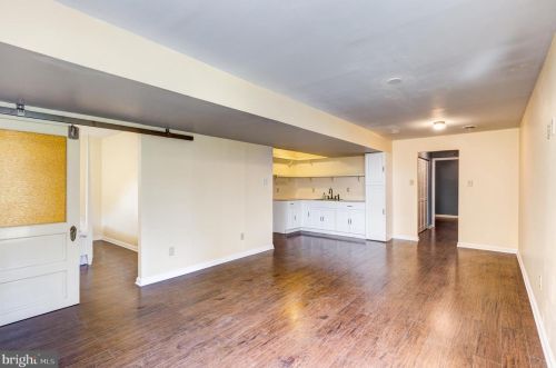 100 Columbus Ave, Littlestown PA 17340-1569 exterior