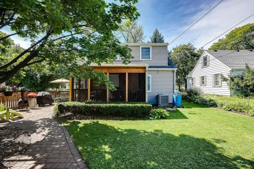 1401 Hartford Ave, Saint Paul MN 55116-1649 exterior