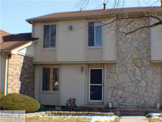 2086 Lac Du Mont, Haslett MI  48840-9513 exterior