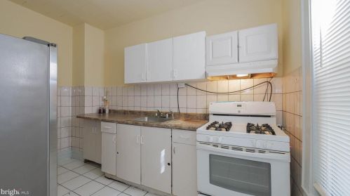 311 34 St, Camden NJ 08105-2609 exterior