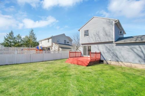 75 Glenmore St, Springfield MA 01129-1067 exterior