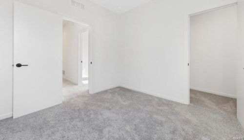 2867 Indiana Ave, Saint Louis MO 63118-2506 exterior