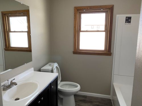 4236 84, Milwaukee WI 53228-2309 exterior