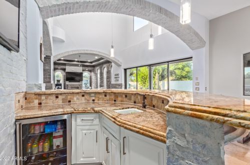 3675 59 Pl, Phoenix AZ 85018-3210 exterior