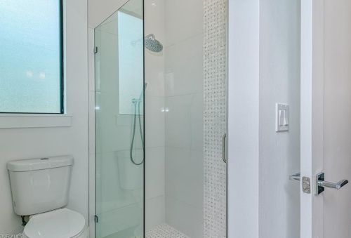 232 11 St, Naples FL 34117-2226 exterior